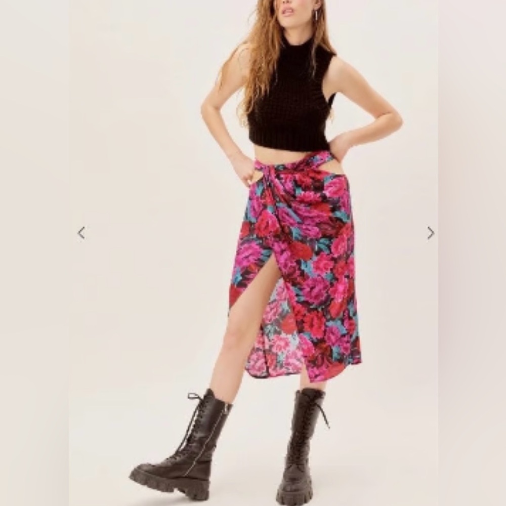 For Love & Lemons Lily Cut Out Floral Skirt NWT XS